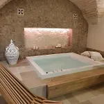 Alba Luxury * オストゥーニ